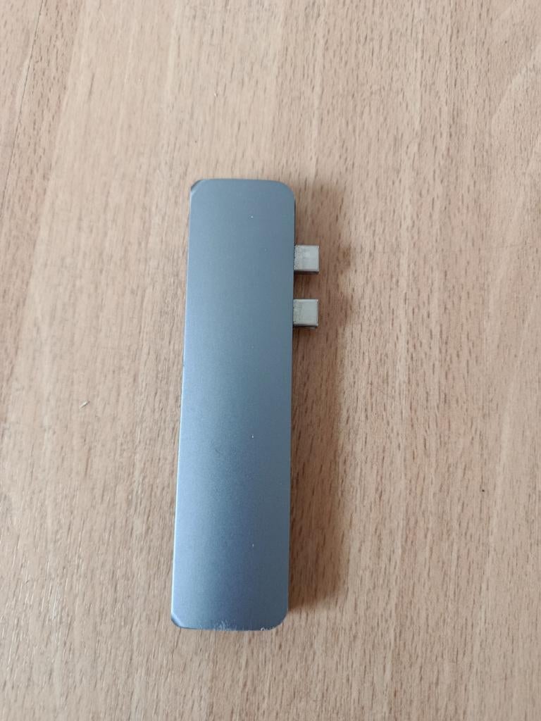 Apple USB-C Hub - Geschikt voor MacBook Pro/Air, Computers en Software, Dockingstations, Ophalen of Verzenden, Apple, USB-hub