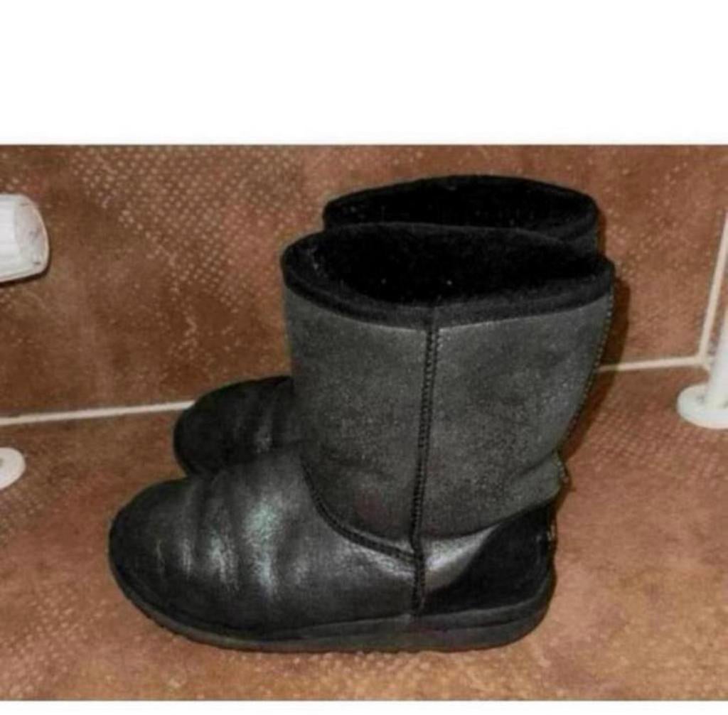 UGG maat 38 zwart zilver glitter, Kleding | Dames, Schoenen, Ophalen of Verzenden, Zwart