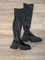 Zwarte Zara overknee laarzen met grove zool maat 38, Kleding | Dames, Schoenen, Hoge laarzen, Ophalen of Verzenden, Gedragen, Zara