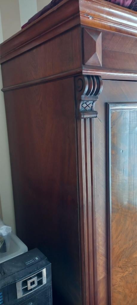 Antieke kast ,wortelnoten, Antiek en Kunst, Ophalen