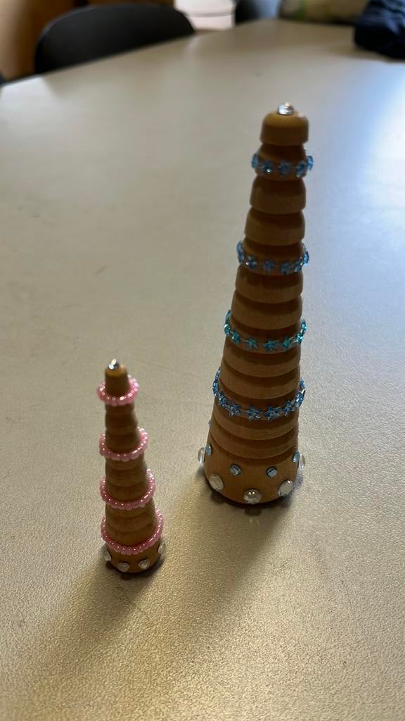 Houten kegels, 12,5cm en 7,5cm, Ophalen, Fantasie, Hout, Zo goed als nieuw