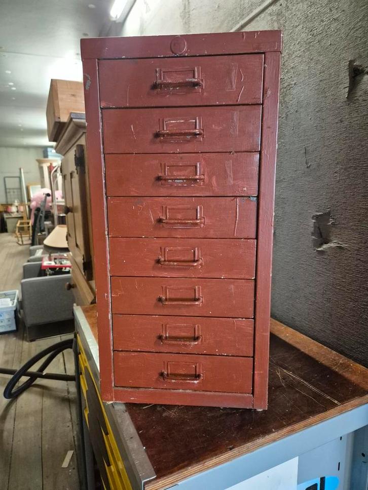 Ijzere ladenkast, Doe-het-zelf en Verbouw, Metalen, Ophalen