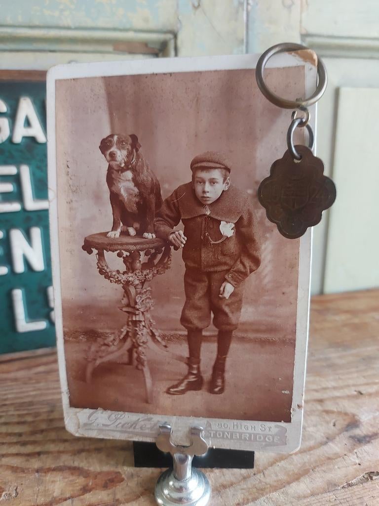 100 Jr oude honden penning + foto uit 1924, Ophalen of Verzenden