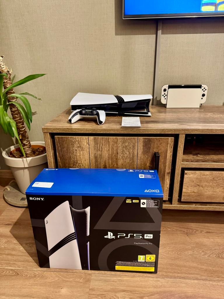 Playstation 5 PRO 2TB SSD + Doos + Bon + Garantie, Ophalen of Verzenden, Zo goed als nieuw, Playstation 5 Digital