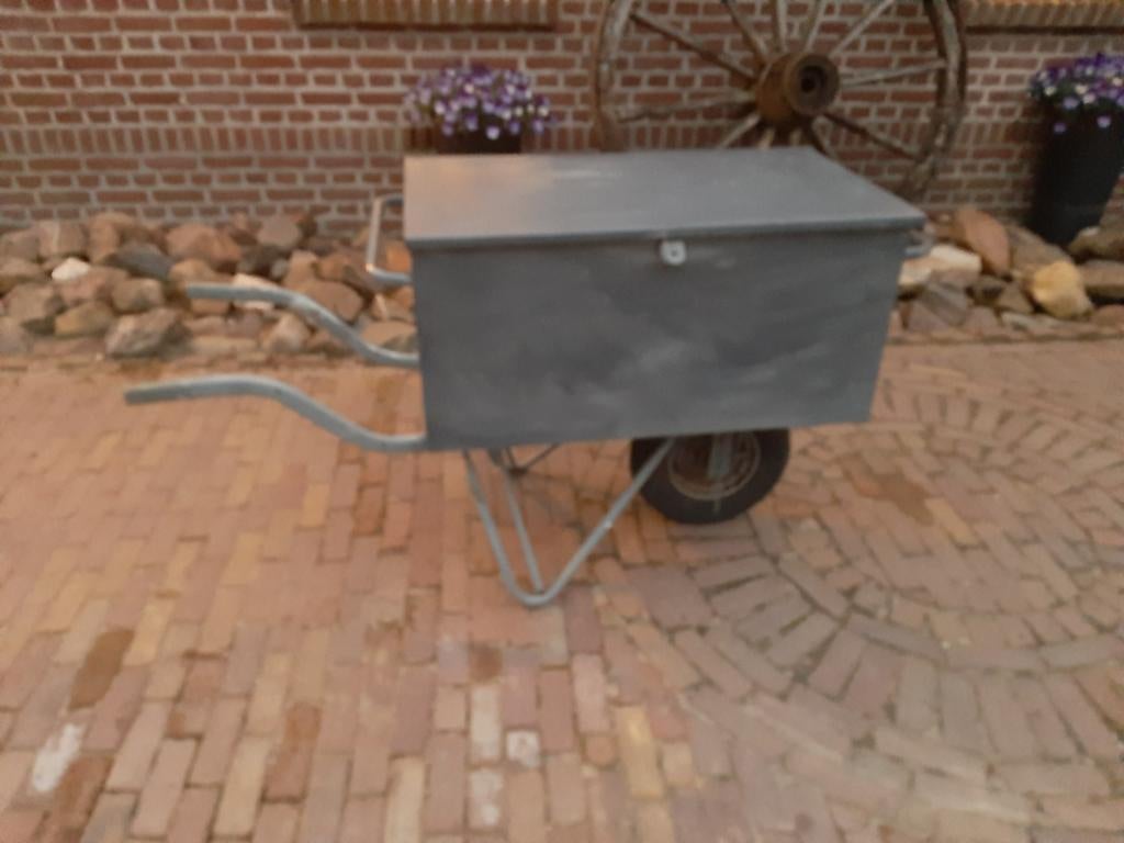 kruiwagen gereedschap kruiwagens matador gereedschap kist, Tuin en Terras, Kruiwagens, Gebruikt, Matador, Matador, Handmatig