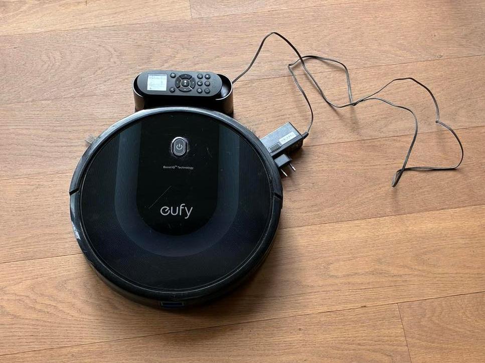 Eufy RoboVac 11s Robotstofzuiger, Witgoed en Apparatuur, Stofzuigers, Ophalen of Verzenden, Gebruikt, Robotstofzuiger