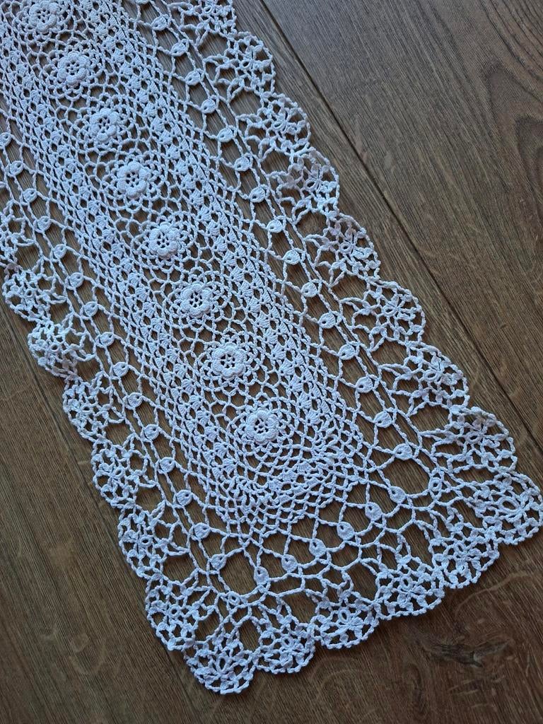 Antiek Langwerpig  Gehaakt Kleedje Loper Tafelloper, Ophalen of Verzenden