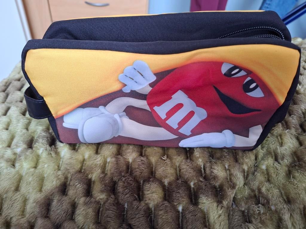 Te koop. Toilettas van m&m nieuw, Ophalen of Verzenden, Nieuw