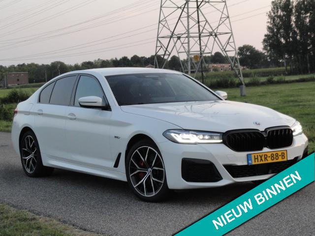 BMW 5-serie 530e Business M-PAKKET Full LED I NAVIG I CAMERA, Auto's, BMW, Bedrijf, Te koop, 5-Serie, ABS, Airbags, Airconditioning