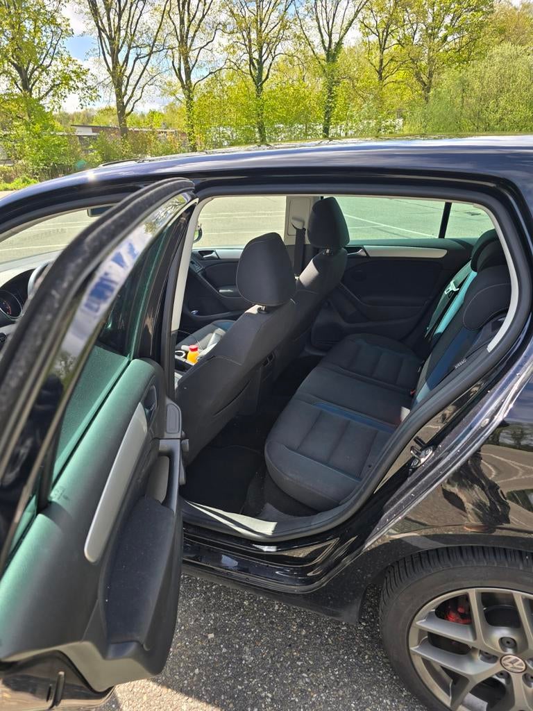 Volkswagen Golf 1.2 TSI 77KW 2010 Zwart, Voorwielaandrijving, 4 cilinders, 1133 kg, 610 kg