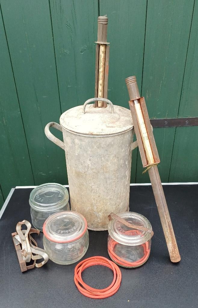 oude zinken Weckketel 25 cm met 3 inmaakpotten, Ophalen
