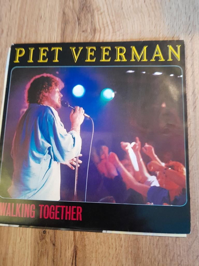 Piet veerman 7inch walking together, Ophalen of Verzenden, Zo goed als nieuw, Pop