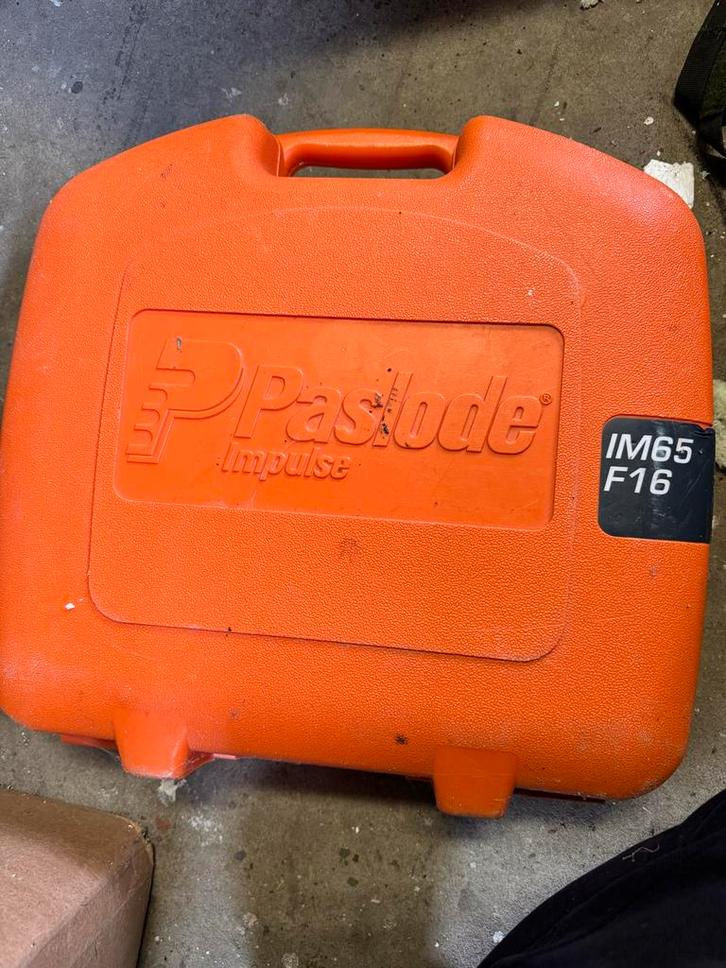Paslode IM65 F16 tacker, Doe-het-zelf en Verbouw, Gereedschap | Overige machines, Gebruikt, Ophalen of Verzenden