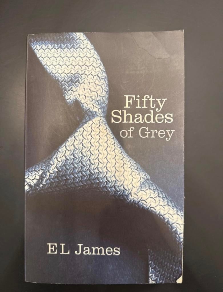 Fifty Shades of Grey boek, Ophalen of Verzenden, Gelezen, Europa overig