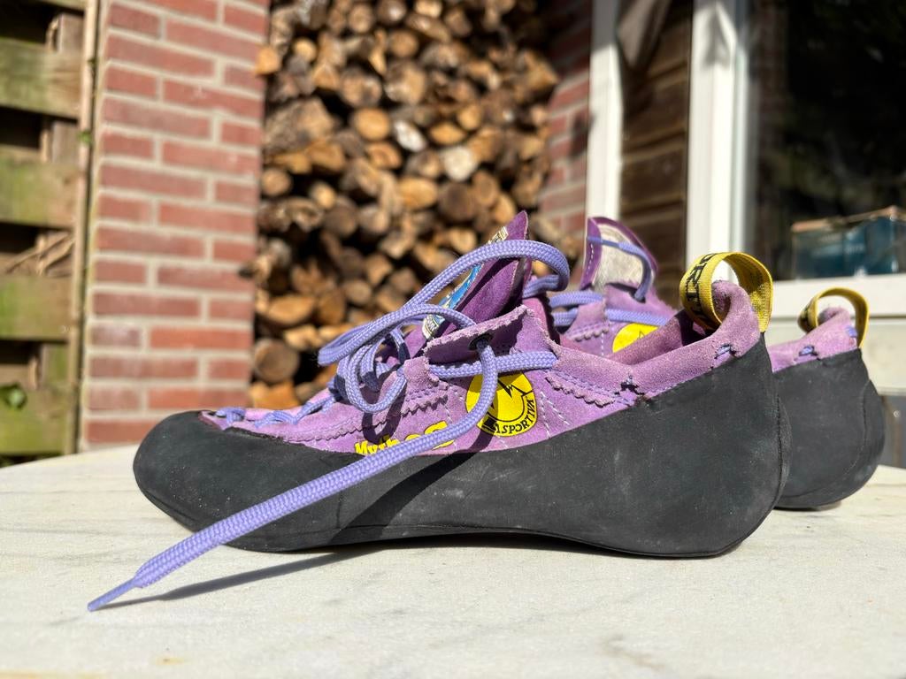 Klimschoenen La Sportiva Mythos - Maat 41,5, Ophalen of Verzenden, Zo goed als nieuw, Klimsportschoenen