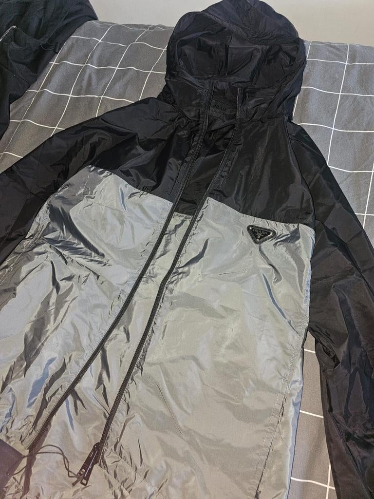 Prada windbreaker, Maat 48/50 (M), Zwart, Ophalen of Verzenden, Zo goed als nieuw