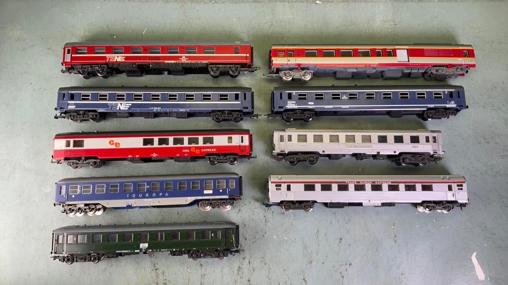 LIMA JOUEF FLEISCHMANN ho 9 stuks diverse rijtuigen, Hobby en Vrije tijd, Modeltreinen | H0, Zo goed als nieuw, Wagon, Gelijkstroom