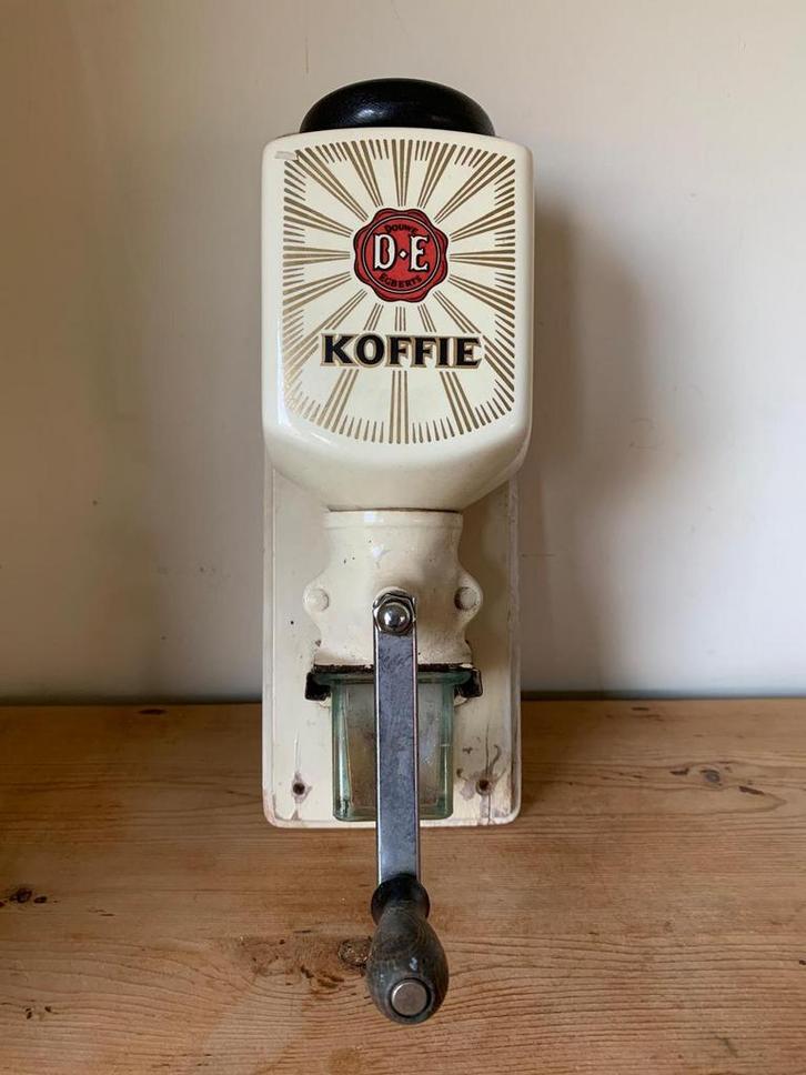 Douwe egberts wand koffiemolen, Antiek en Kunst, Antiek | Keukenbenodigdheden, Ophalen of Verzenden