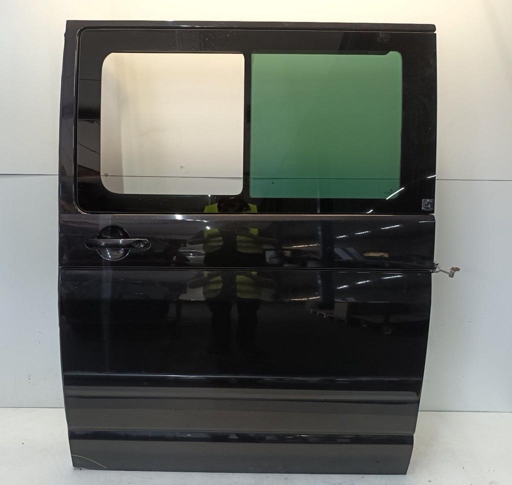 Portier links achter Volkswagen Multivan, Auto-onderdelen, Onderdelen@venauto.nl, Van der Ven Autorecycling B.V., Gebruikt, Ettenseweg 76, 4706 PB Roosendaal, The Netherlands