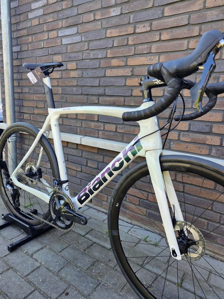 Nieuw! Bianchi XR3 Ultegra 59cm van €4899 voor €2575, Fietsen en Brommers, Fietsen | Racefietsen, Overige merken, Info@bimici.nl