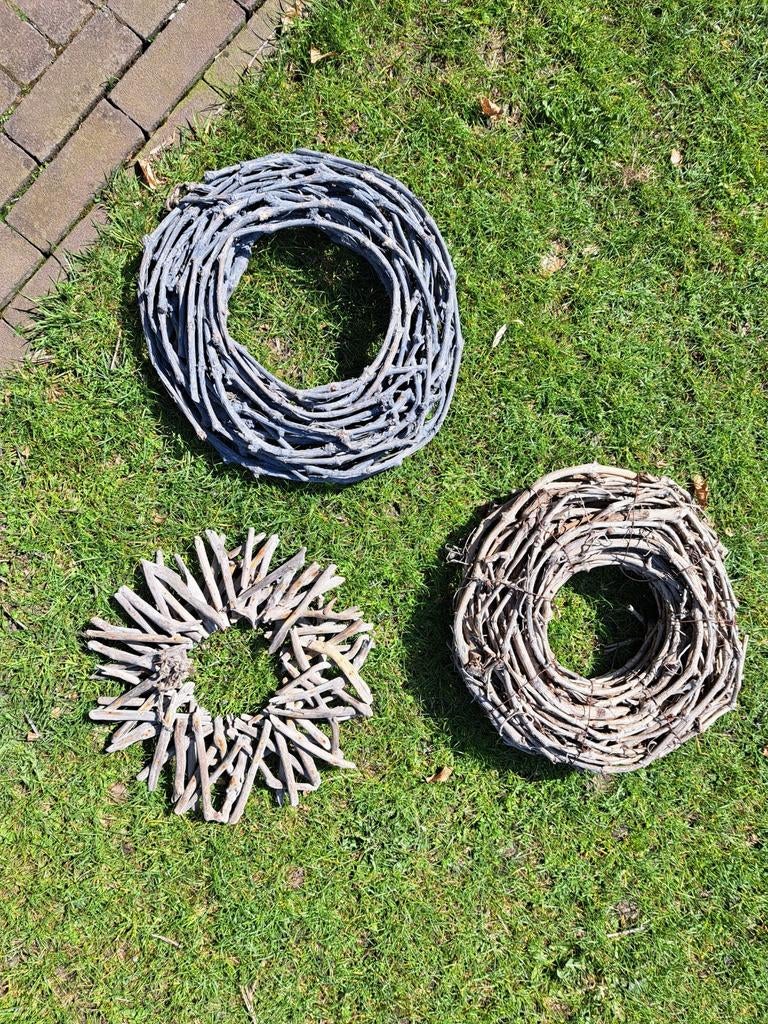 3 kransen, Huis en Inrichting, Woonaccessoires | Kransen, Ophalen