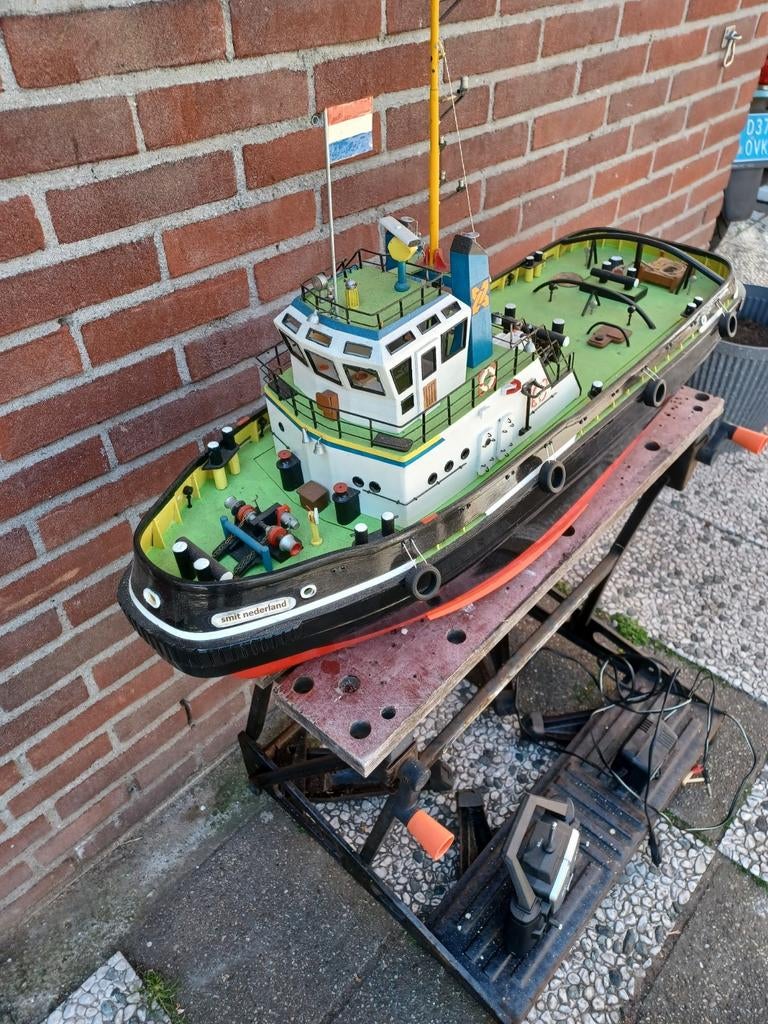 RC Sleepboot met verlichting - Direct varen!, Ophalen of Verzenden, Gebruikt, Groter dan 1:32, Overige merken