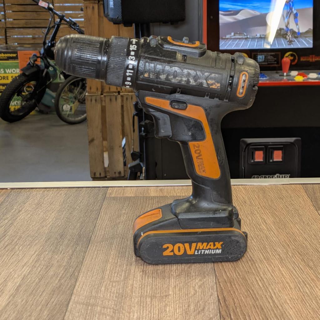 WORX WX170.2 20V 1,5Ah Boormachine Nette staat, Worx, Zo goed als nieuw, Support@worx.com, 14675 128th Ave NE, Suite 120
Woodinville, WA 98072
USA