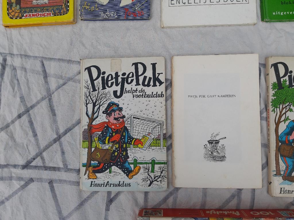 Pietje Puk helpt Voetbalclub, Henri Arnoldus., Boeken, Kinderboeken | Jeugd | onder 10 jaar, Zo goed als nieuw, Sprookjes, Ophalen