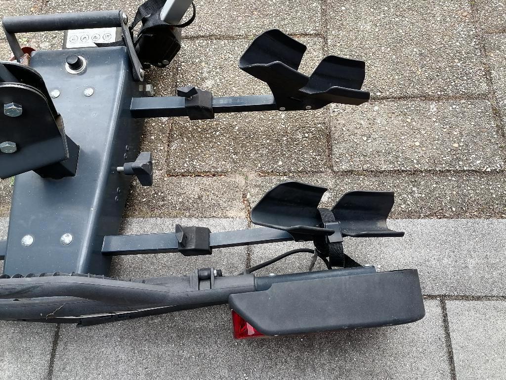 Fietsendrager, Ophalen, Gebruikt, 2 fietsen, Trekhaakdrager