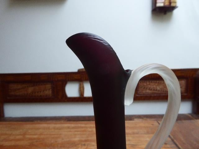 Sierlijke opaline vaas in bordeaux rood, 32 cm., Ophalen of Verzenden