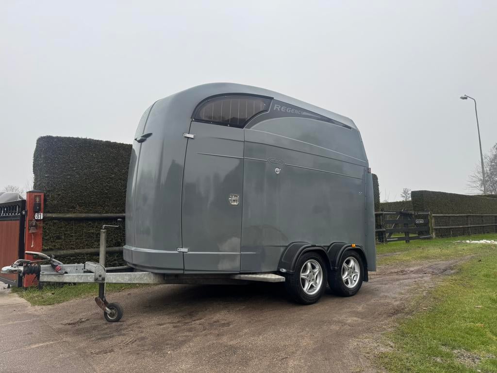 Atec regency 2 paards alu bodem paardentrailer trailer, Dieren en Toebehoren, Paarden en Pony's | Trailers en Aanhangwagens, Ophalen of Verzenden
