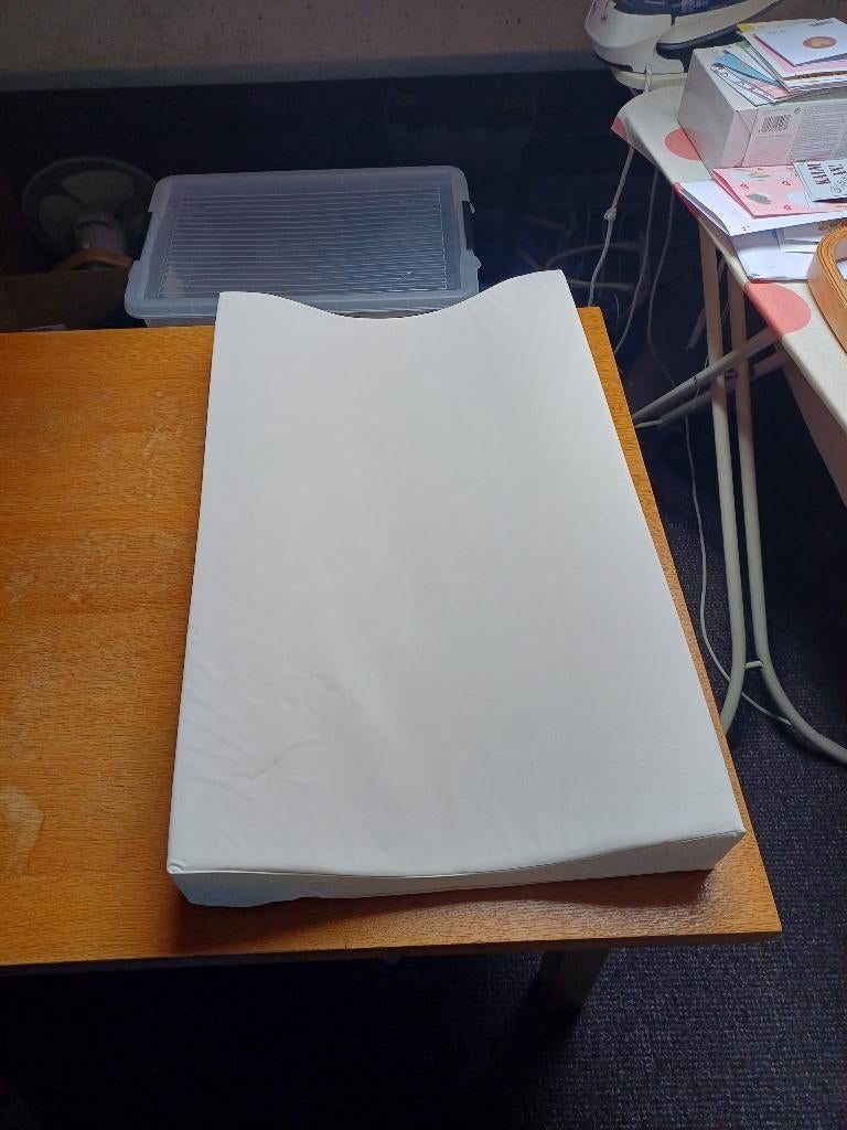 Aankleedkussen verschoningskussen, Kinderen en Baby's, Badjes en Verzorging, Ophalen, Zo goed als nieuw, Aankleedkussen