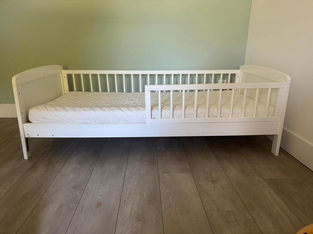 Peuterbed 160x70 cm wit, Ophalen, Gebruikt, 70 tot 85 cm, 140 tot 160 cm