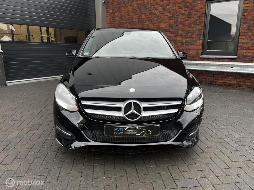 Mercedes B-klasse 180 LEER/NAVI/CRUISE/PDC/SCHADE, Voorwielaandrijving, Gebruikt, 4 cilinders, Lichtsensor