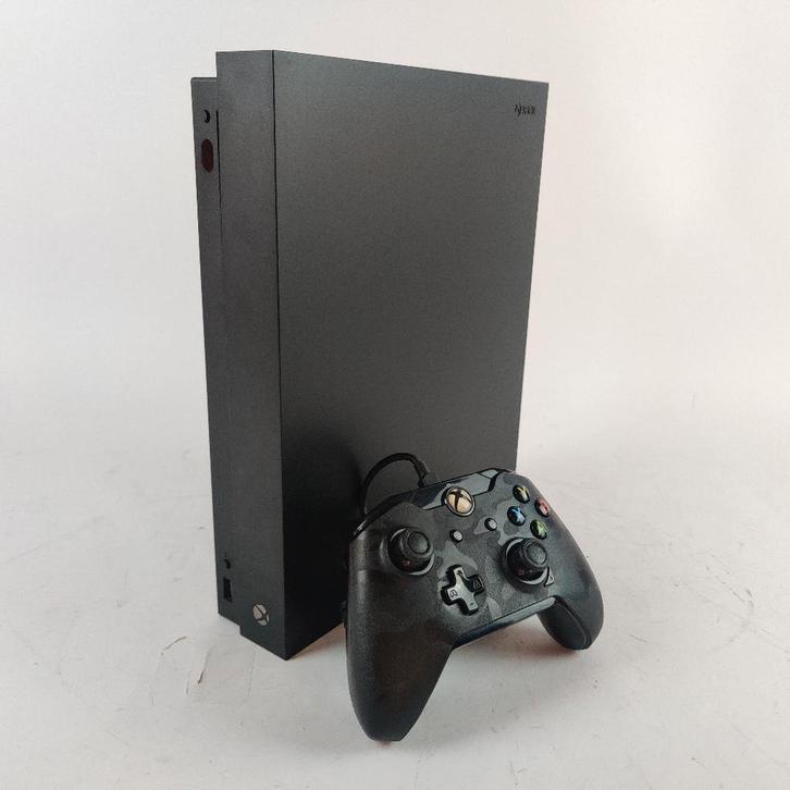 Xbox One X 1tb + wired Controller || Nu voor maar € 199.99, Spelcomputers en Games, Spelcomputers | Xbox One, Gebruikt, 1 TB, Met 1 controller