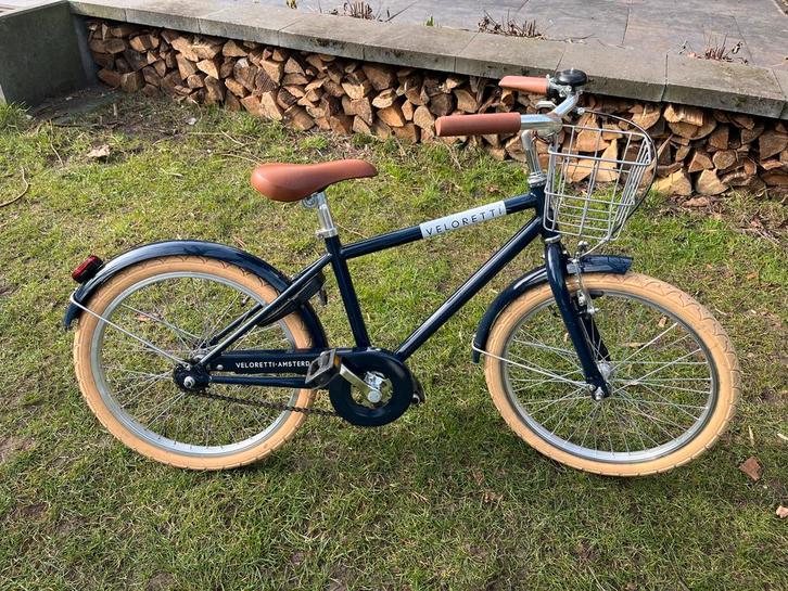 Veloretti Junior blauw met draadmand, Fietsen en Brommers, Fietsen | Kinderfietsjes, Gebruikt, 20 inch of meer, Ophalen