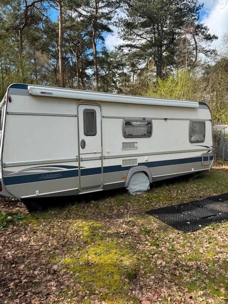 Caravan Fendt 550TFK, Caravans en Kamperen, Caravans, Particulier, tot en met 4, Treinzit, Fendt, Frans bed, Stapelbed, 7 tot 8 meter