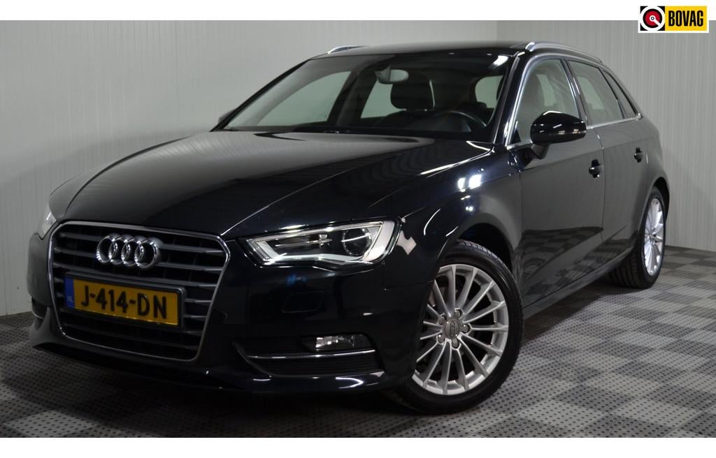 Audi A3 Sportback 1.4 TFSI CoD Ambition Pro S-Line / Trekh /, Auto's, Gebruikt, Leder en Stof, Zwart, 1500 kg