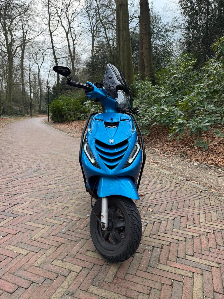 Piaggio Zip 4T, Fietsen en Brommers, Scooters | Piaggio, Zo goed als nieuw, Zip, Maximaal 45 km/u, Benzine, Ophalen