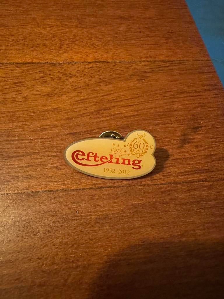 Efteling 60 jaar pin, Ophalen of Verzenden, Nieuw, Button of Speldje