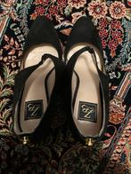 Zara Suède Pumps Zwart met Gouden Rits - Maat 38, Kleding | Dames, Schoenen, Pumps, Zwart, Ophalen of Verzenden, Zo goed als nieuw