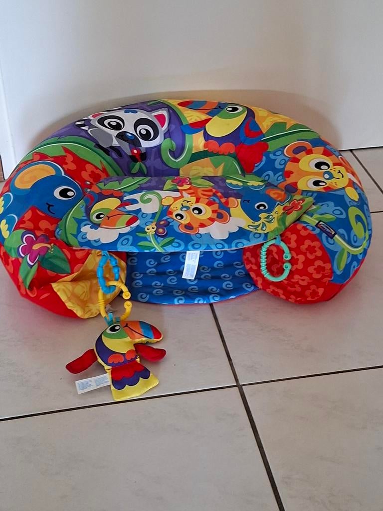 Opblaasbare baby- zitkussen met speeltje, Ophalen