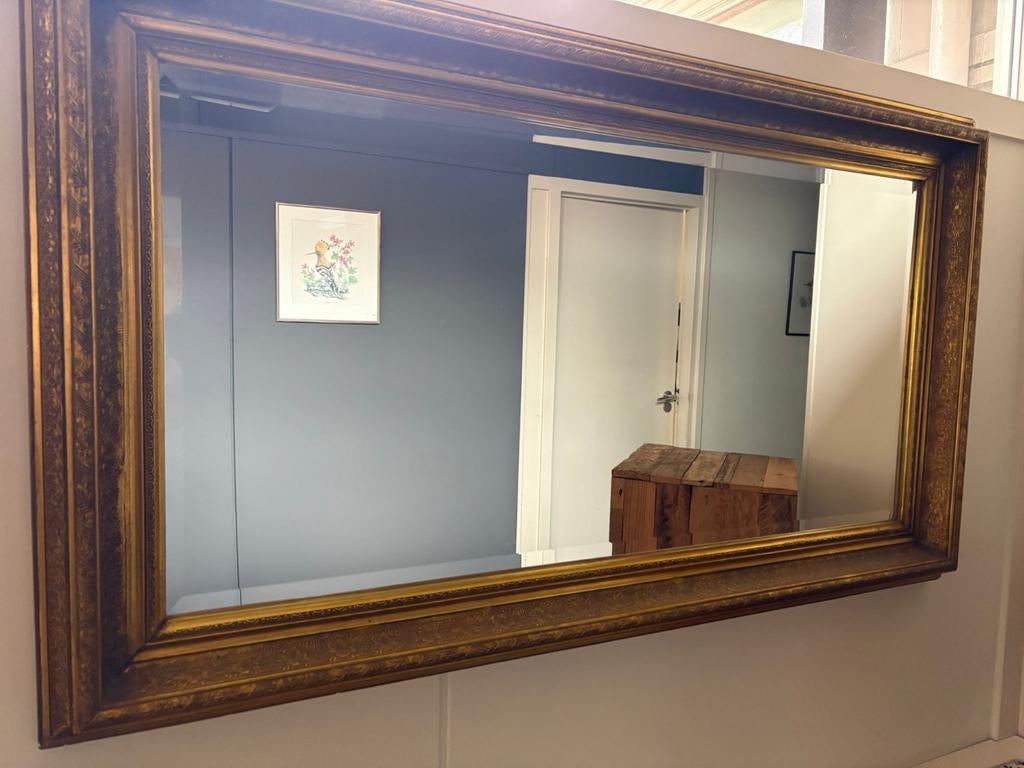 Grote spiegel met gouden lijst, Huis en Inrichting, Woonaccessoires | Spiegels, Ophalen