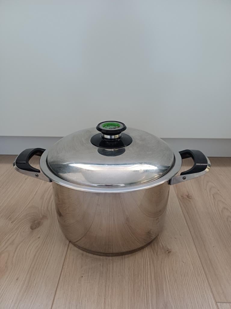 AMC pan D=24cm, 15cm hoog, Huis en Inrichting, Keuken | Potten en Pannen, Ophalen of Verzenden