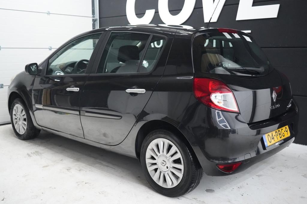 Renault Clio 1.2 Collection | AIRCO | CRUISE, Voorwielaandrijving, Euro 5, Gebruikt, Zwart