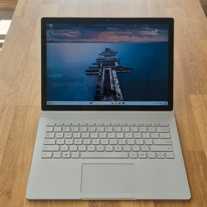 Surface Book 2 i5 8e 8GB/256GB touchscreen laptop/tablet, Computers en Software, Windows Laptops, Refurbished, 13 inch, SSD, Minder dan 2 Ghz