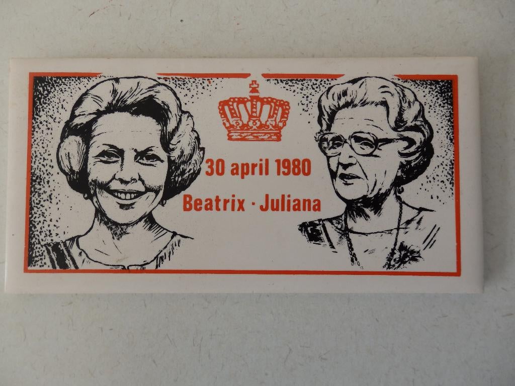 Tegel 30 april Beatrix en Juliana, Ophalen of Verzenden