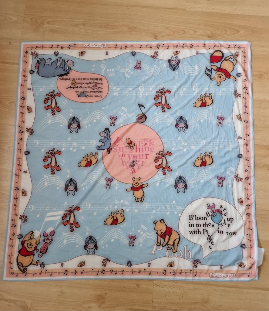 Disney kiss me doll winnie poeh pooh the nieuw sjaal doek, Ophalen of Verzenden, Mickey Mouse, Zo goed als nieuw, Beeldje of Figuurtje