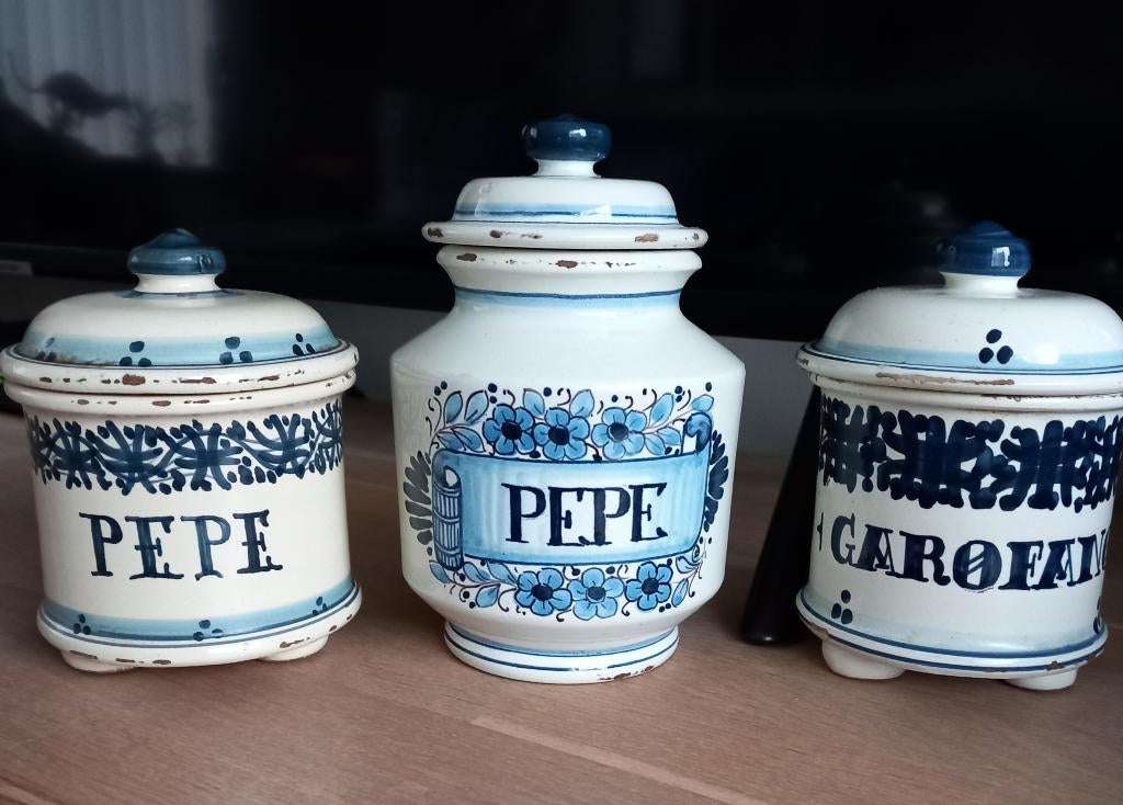 3 oude kruidenpotjes van aardewerk, Ophalen of Verzenden