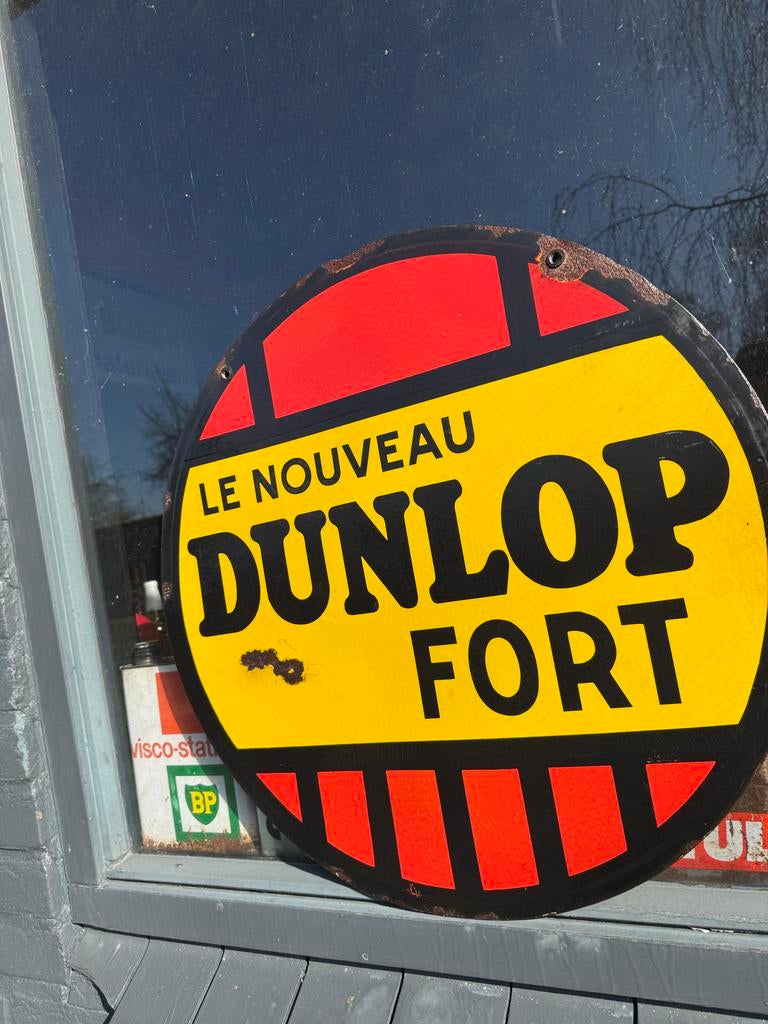 Vintage Dunlop Fort Emaille Reclamebord - Le Nouveau, Ophalen, Reclamebord, Gebruikt, .